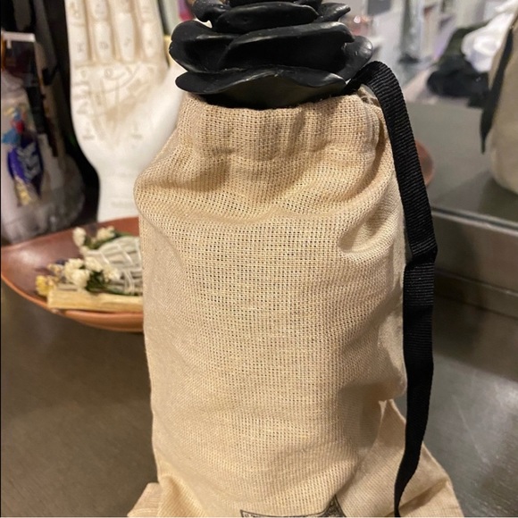 4 Auth Brand New Gucci Bags 1 Med 1 SM & 2 SM bags are shoe dust bags - Picture 6 of 10